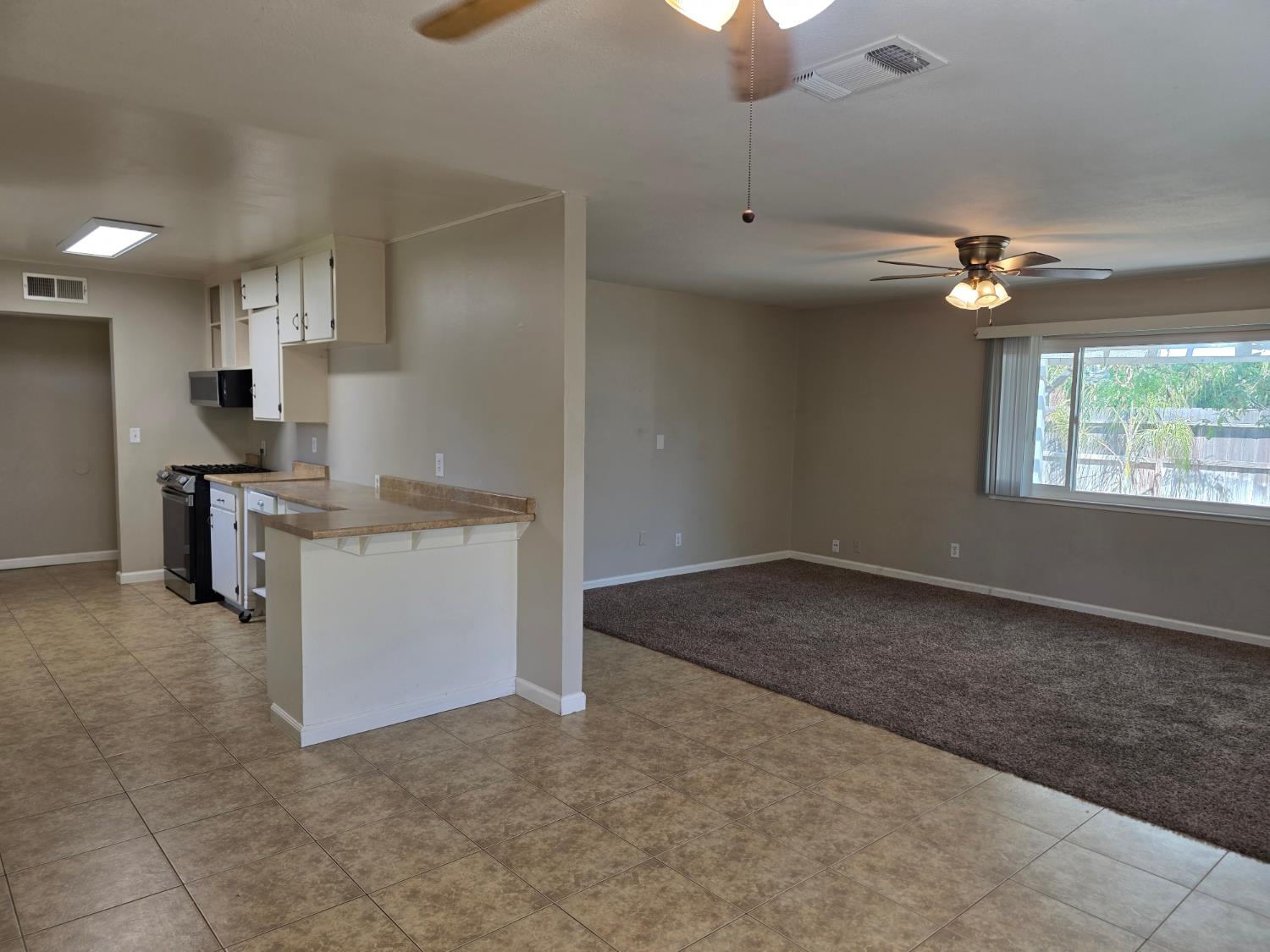 4056 N Argyle Ave, Fresno, CA 93727