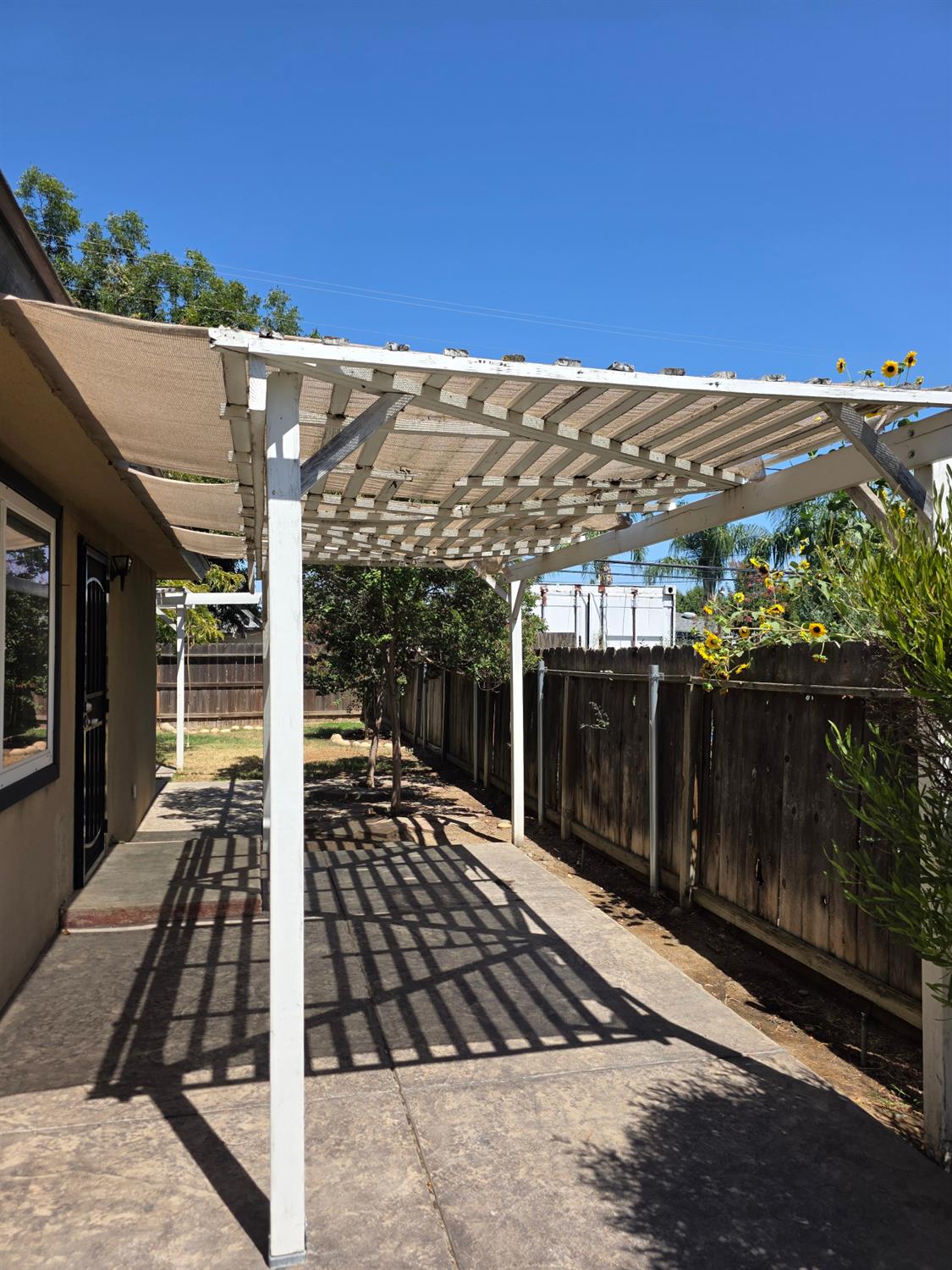 4056 N Argyle Ave, Fresno, CA 93727