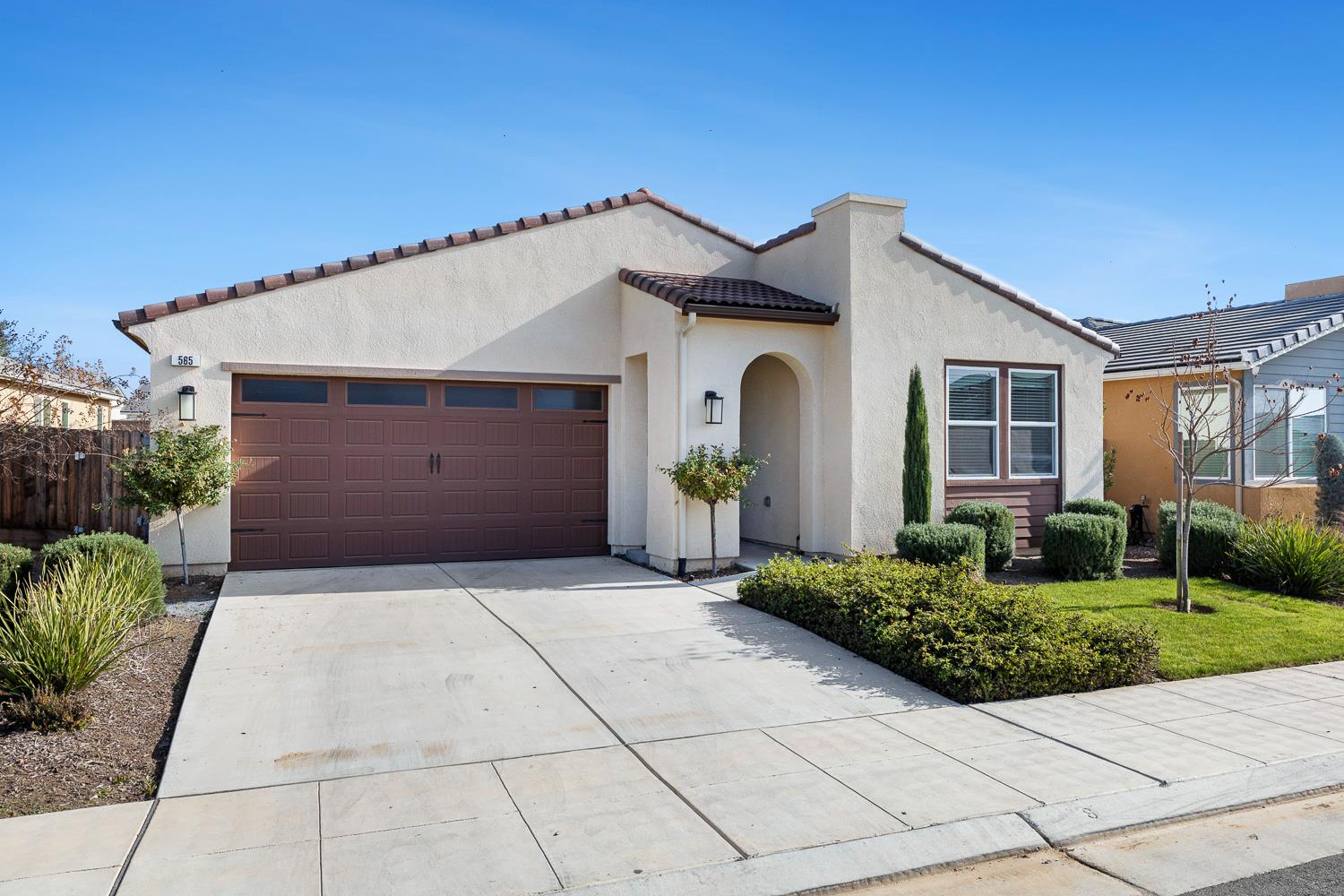 565 Traverse Dr S, Madera, CA 93636