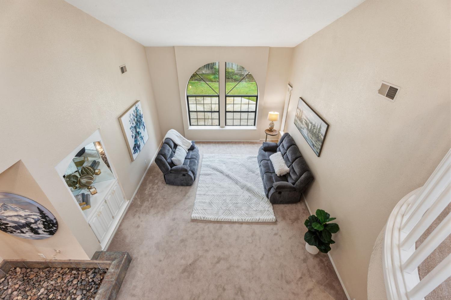 375 W Hagler Ave, Fresno, CA 93711