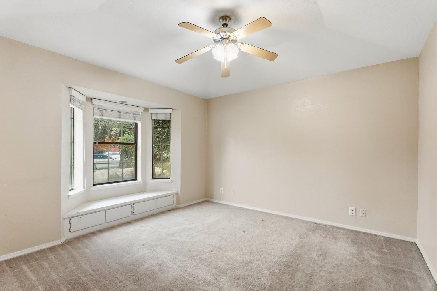 375 W Hagler Ave, Fresno, CA 93711