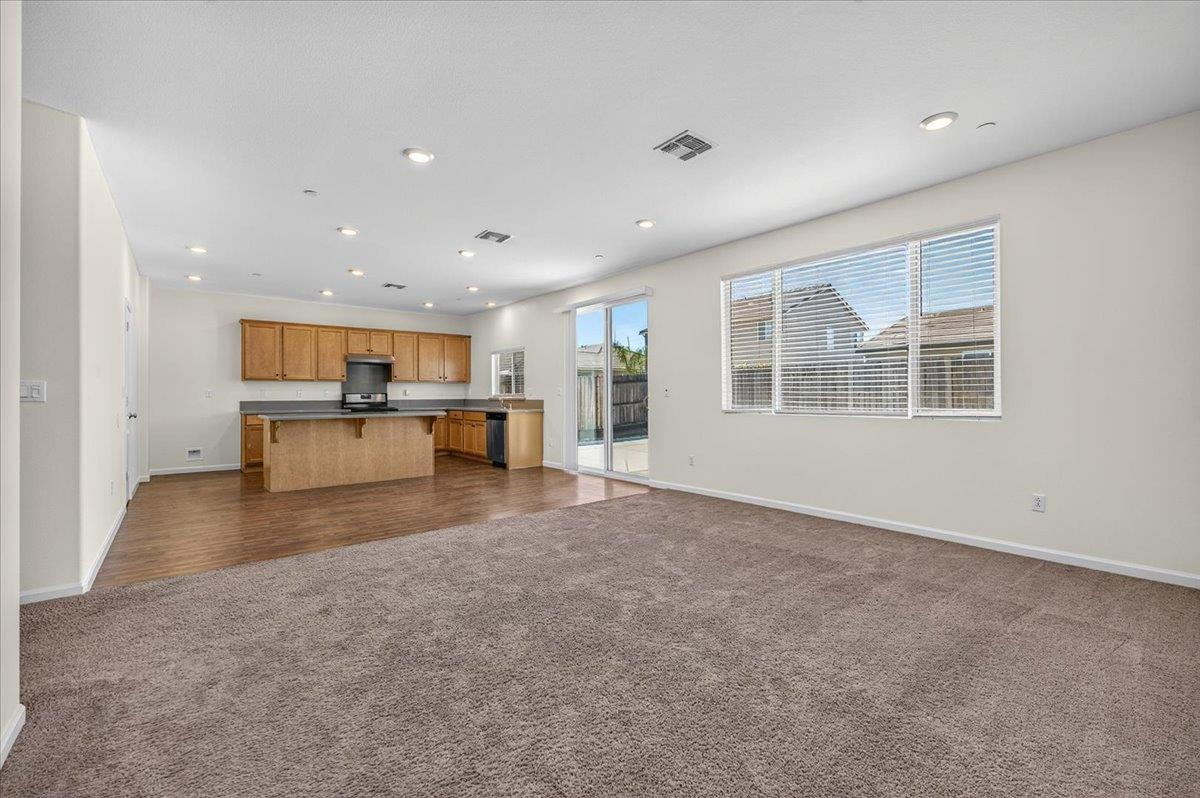 7157 E University Ave, Fresno, CA 93737