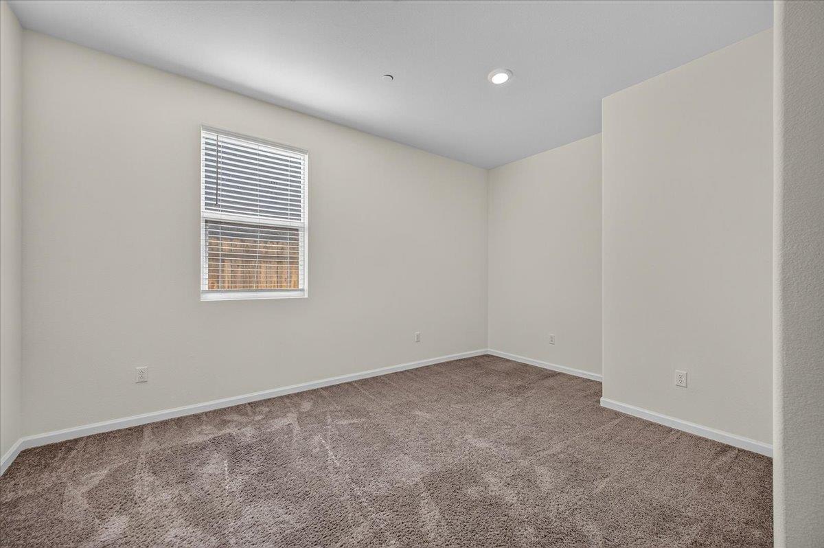 7157 E University Ave, Fresno, CA 93737