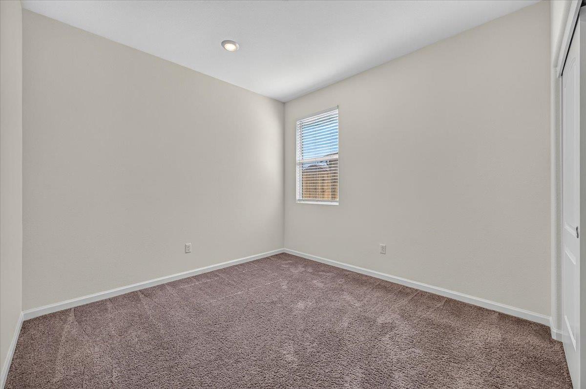 7157 E University Ave, Fresno, CA 93737