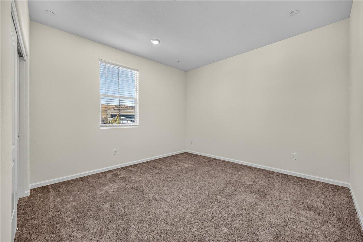 7157 E University Ave, Fresno, CA 93737
