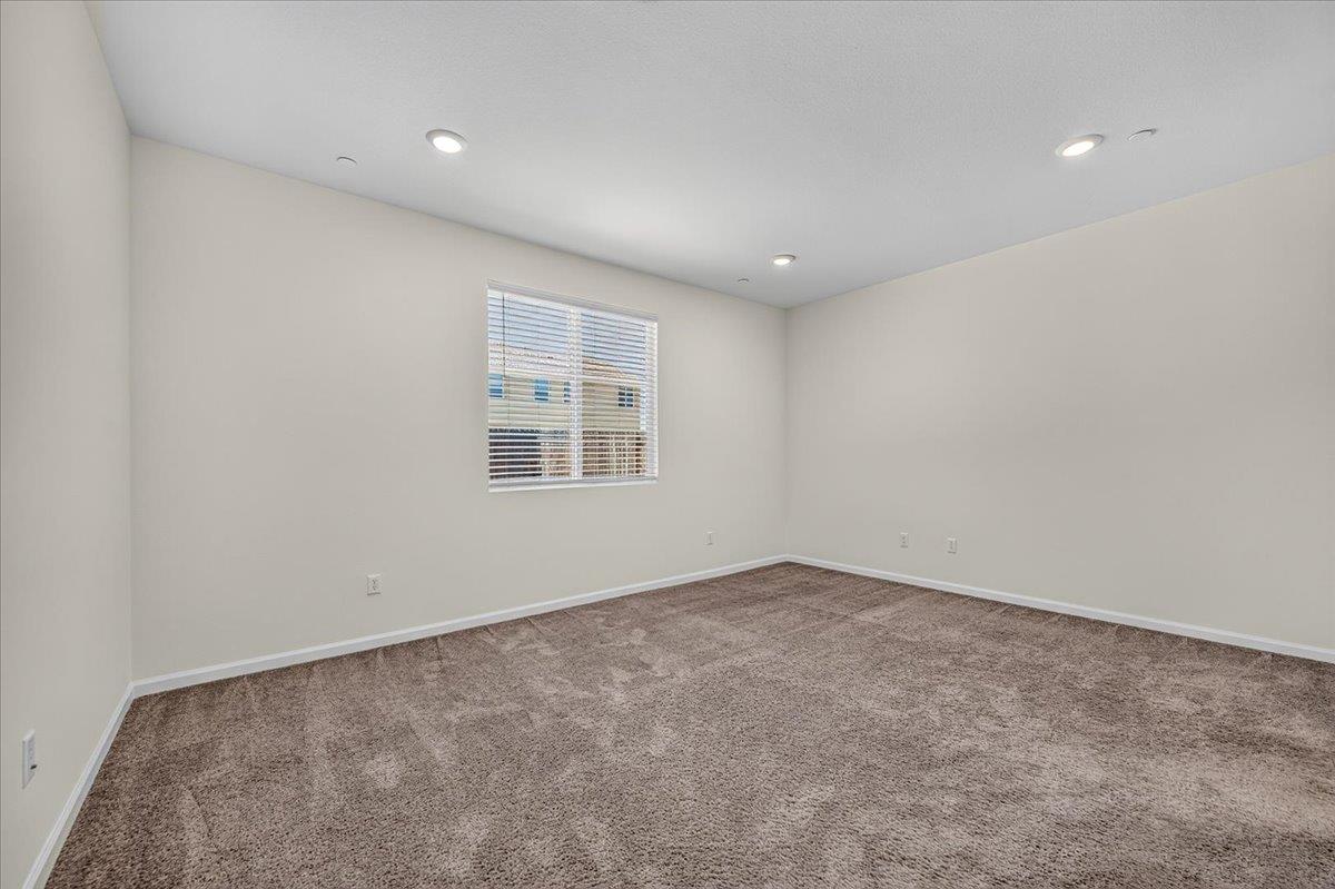 7157 E University Ave, Fresno, CA 93737