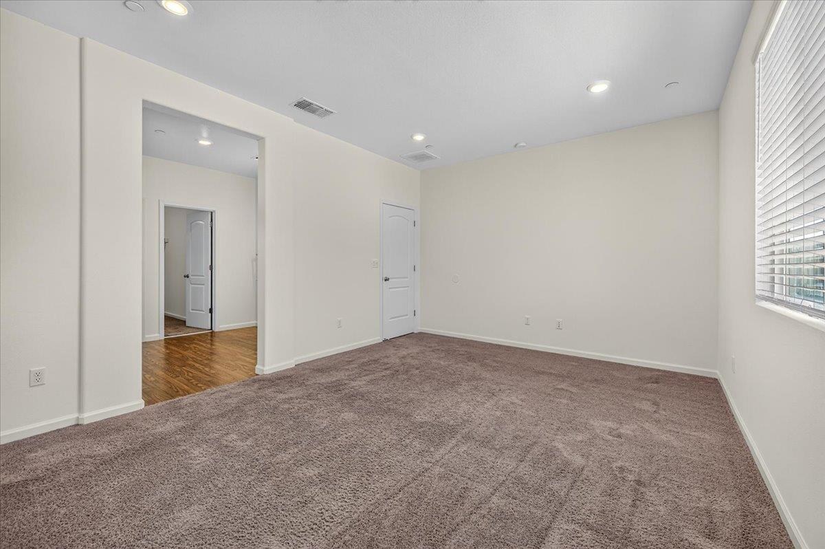 7157 E University Ave, Fresno, CA 93737
