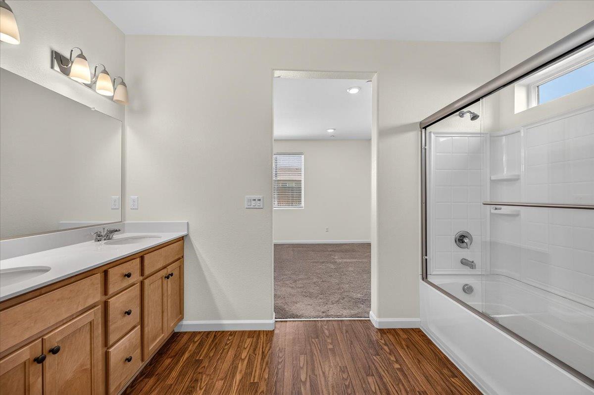 7157 E University Ave, Fresno, CA 93737