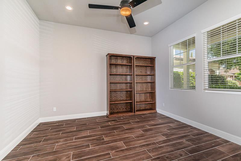 2674 Prescott Ave, Clovis, CA 93619