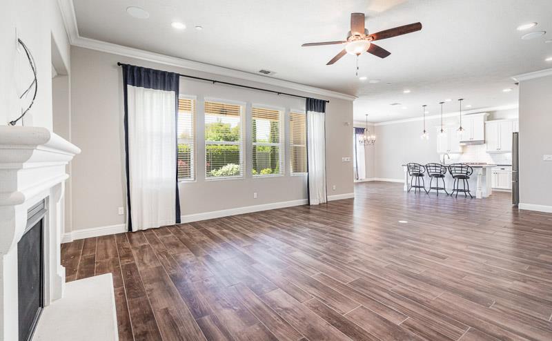 2674 Prescott Ave, Clovis, CA 93619