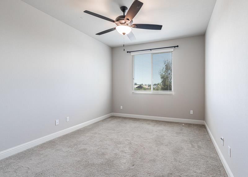 2674 Prescott Ave, Clovis, CA 93619