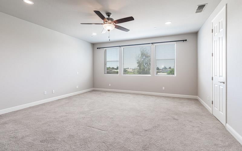 2674 Prescott Ave, Clovis, CA 93619
