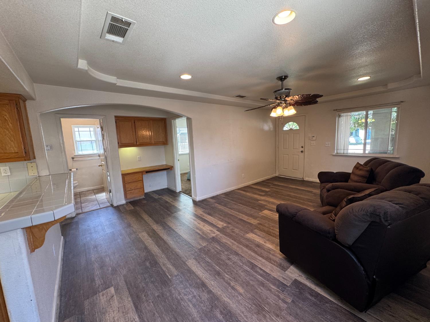 13476 S Pear Ave, Caruthers, CA 93609