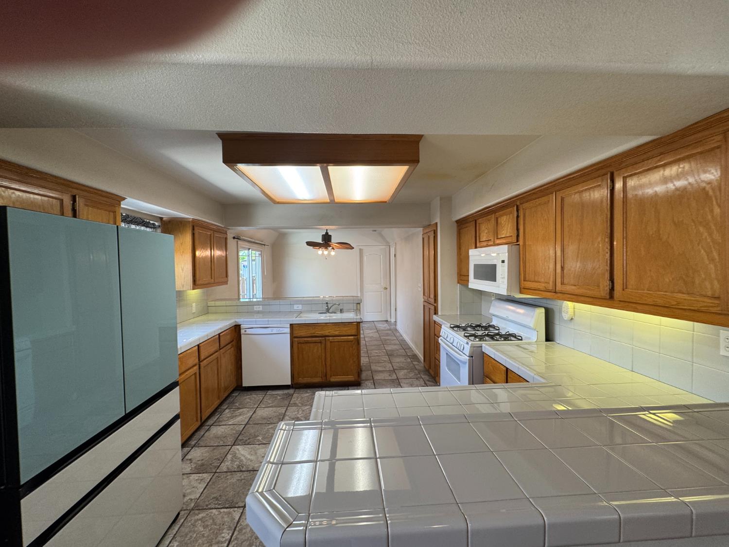 13476 S Pear Ave, Caruthers, CA 93609