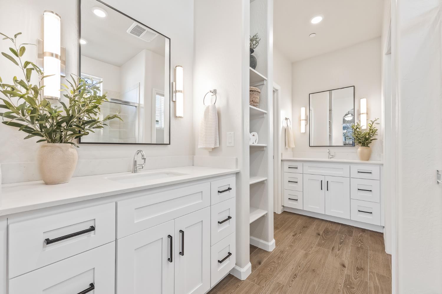 2474 E Okeefe Dr, Fresno, CA 93720