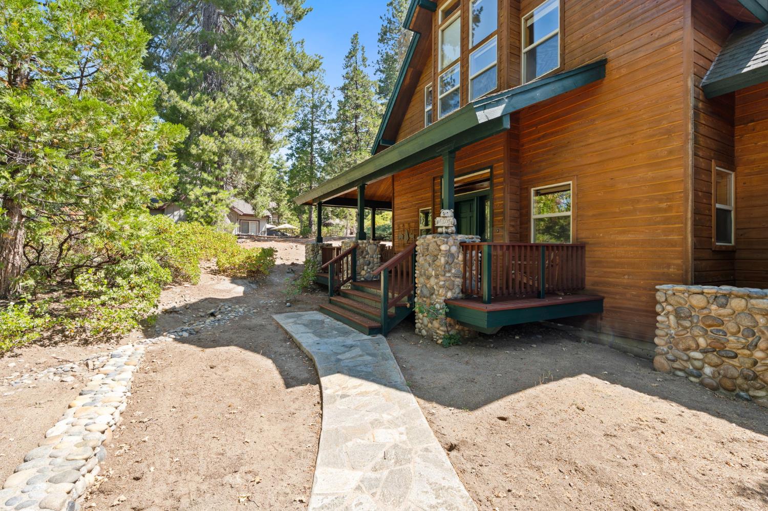 42331 Granite Rim, Shaver Lake, CA 93664