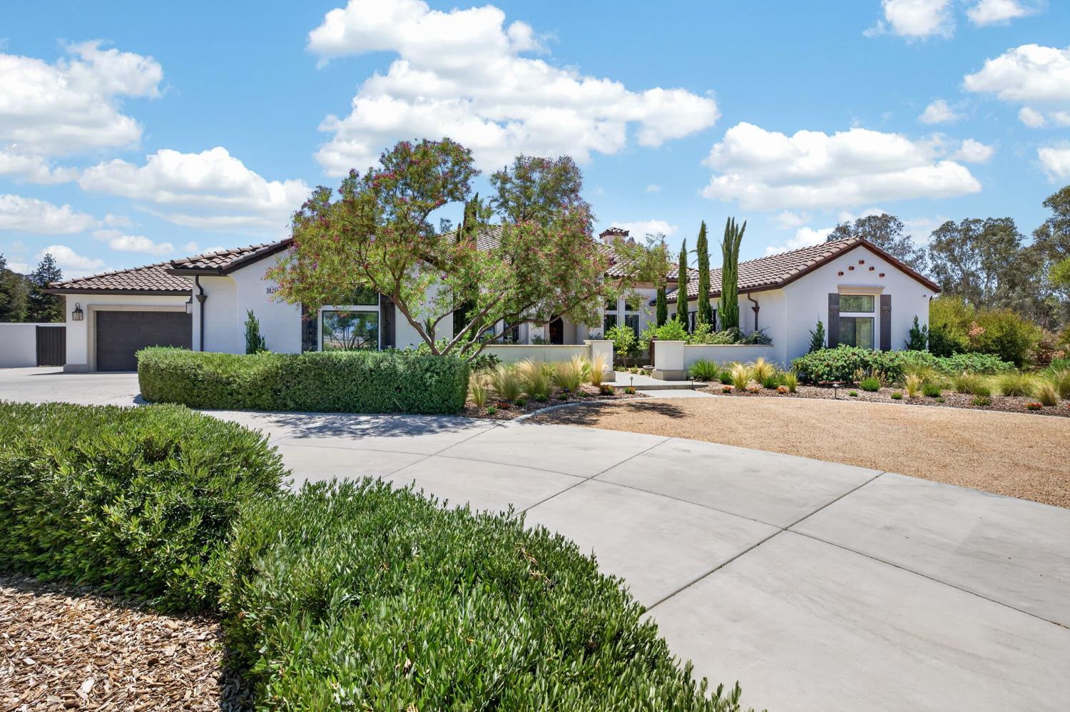 3825 Reno Ave, Clovis, CA 93619
