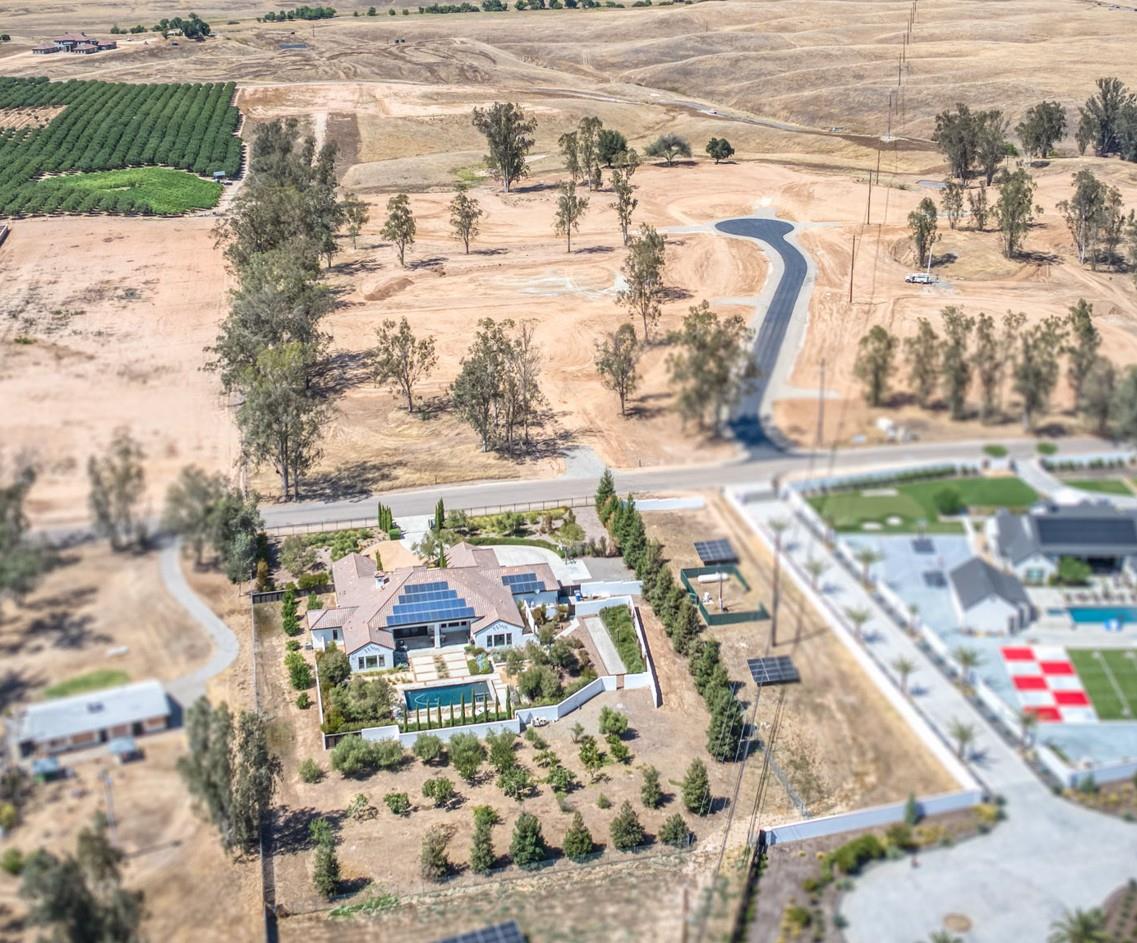 3825 Reno Ave, Clovis, CA 93619
