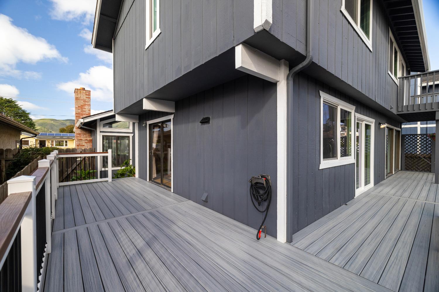 256 6th St, Half Moon Bay, CA 94037