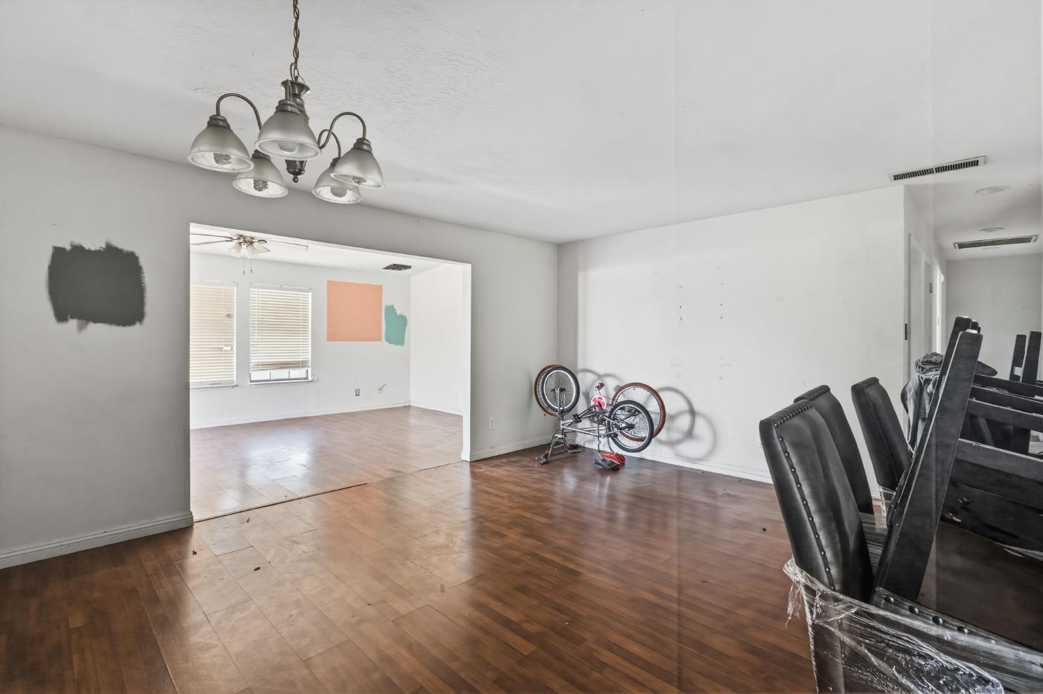 1165 E Malone St, Hanford, CA 93230