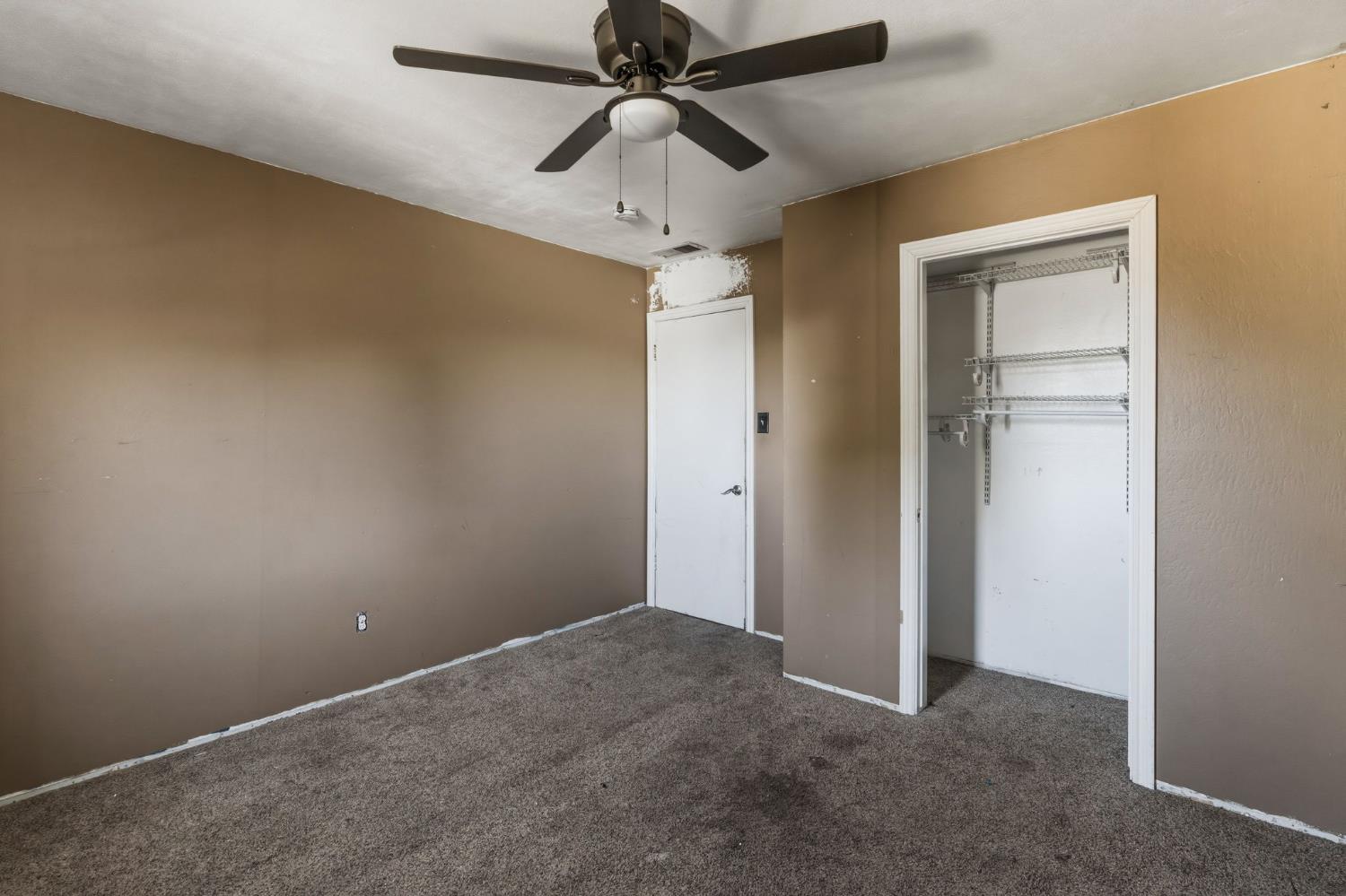 1165 E Malone St, Hanford, CA 93230