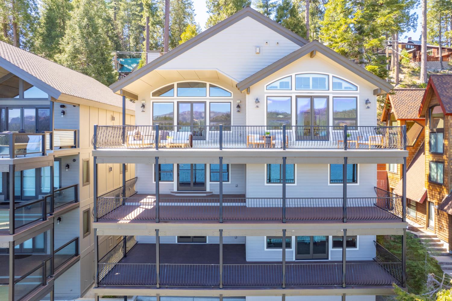 44687 Lakeview, Shaver Lake, CA 93664