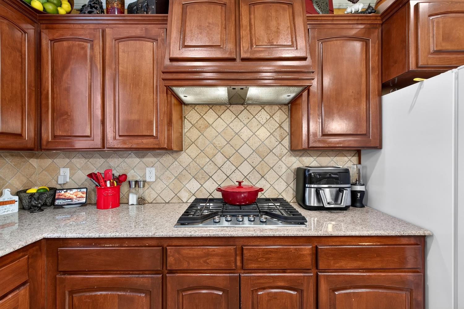 1720 N Filbert Ave, Clovis, CA 93619