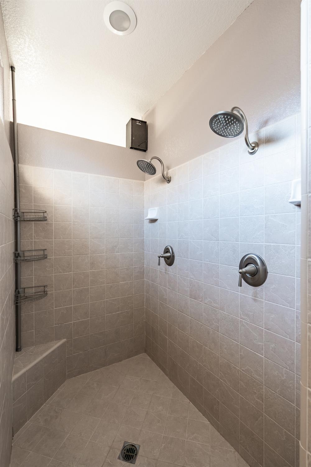 1720 N Filbert Ave, Clovis, CA 93619