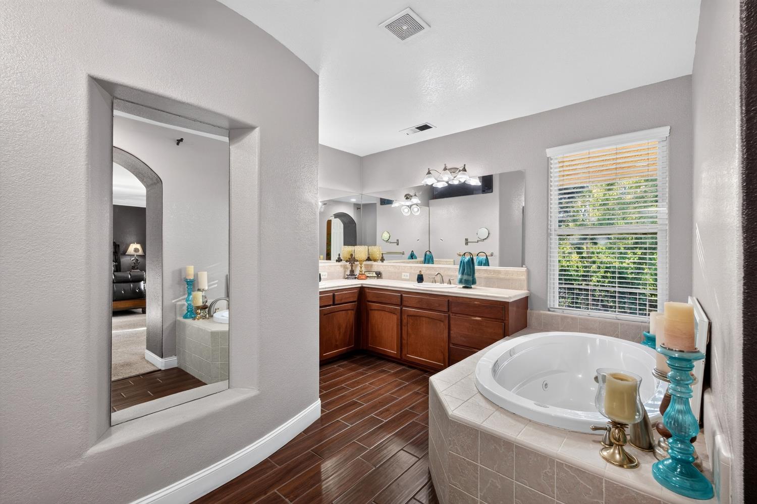 1720 N Filbert Ave, Clovis, CA 93619