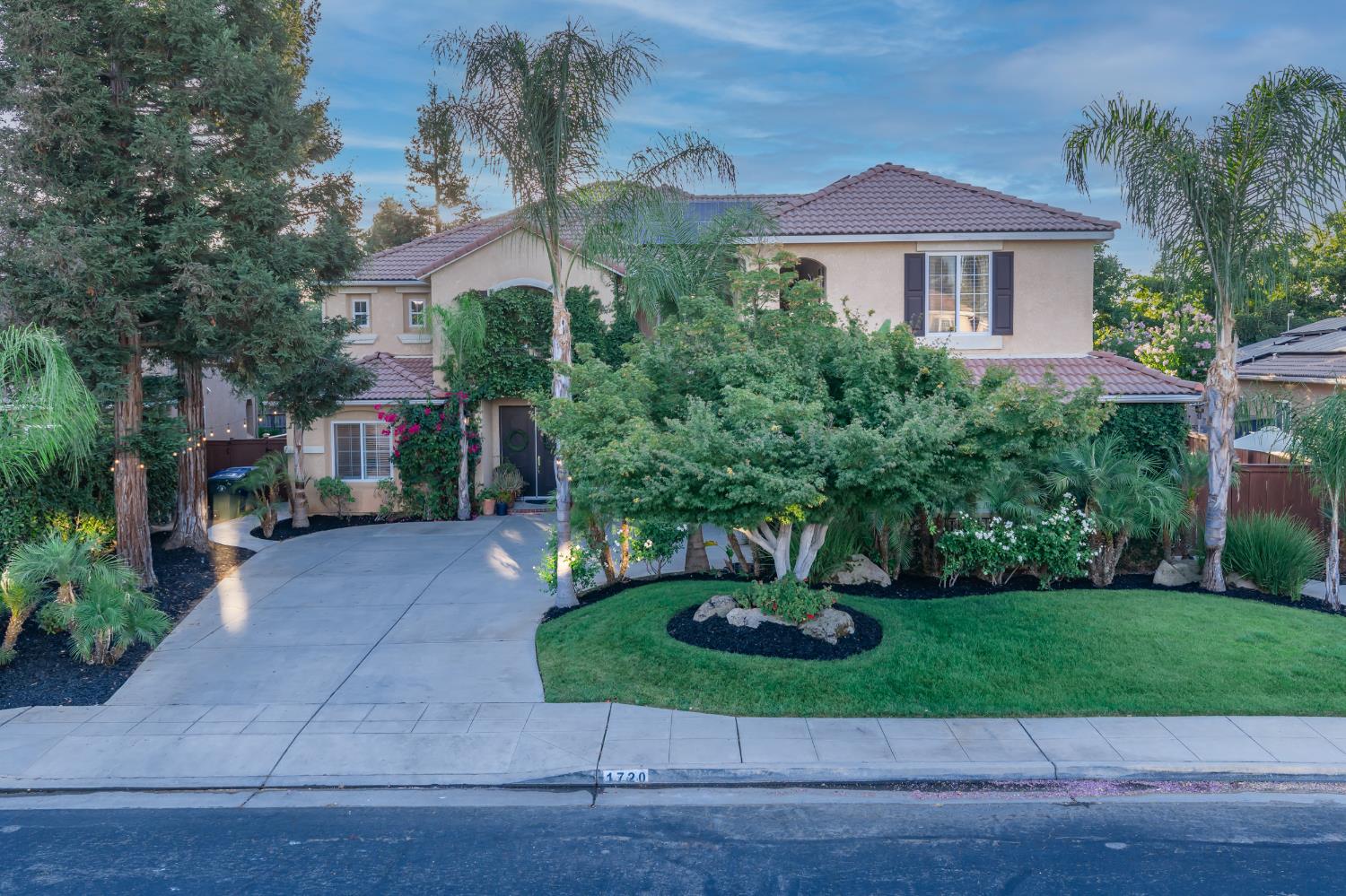 1720 N Filbert Ave, Clovis, CA 93619