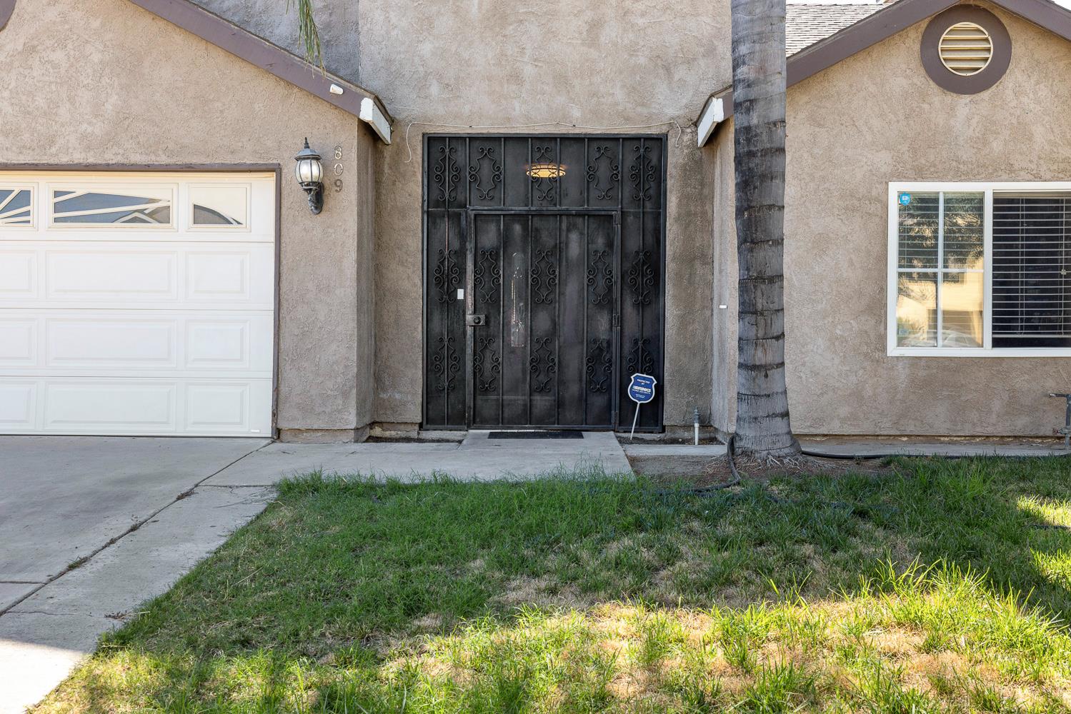 809 Alpha St, Tulare, CA 93274
