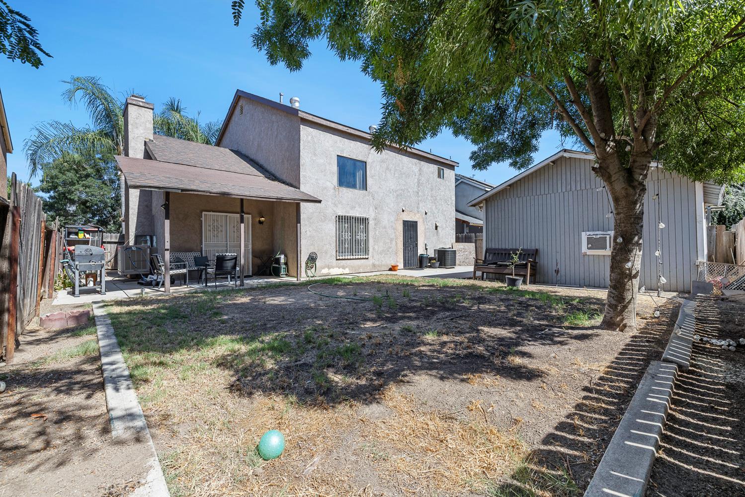 809 Alpha St, Tulare, CA 93274