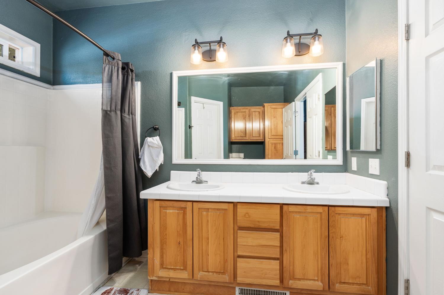 5029 Jones St, Mariposa, CA 95338