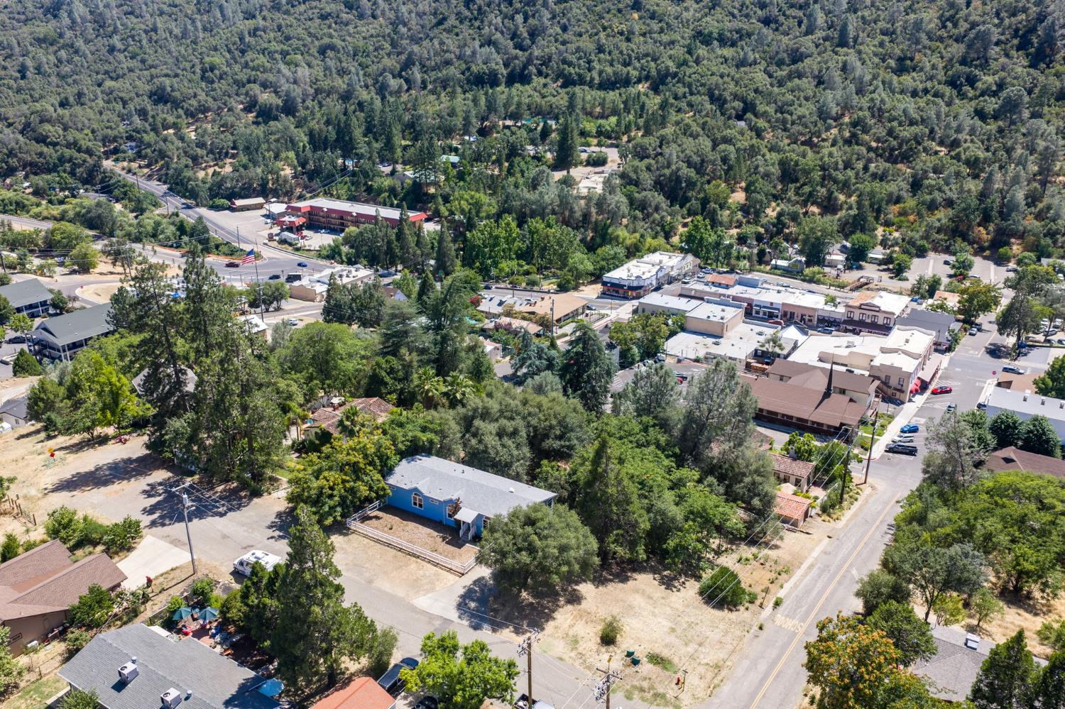 5029 Jones St, Mariposa, CA 95338
