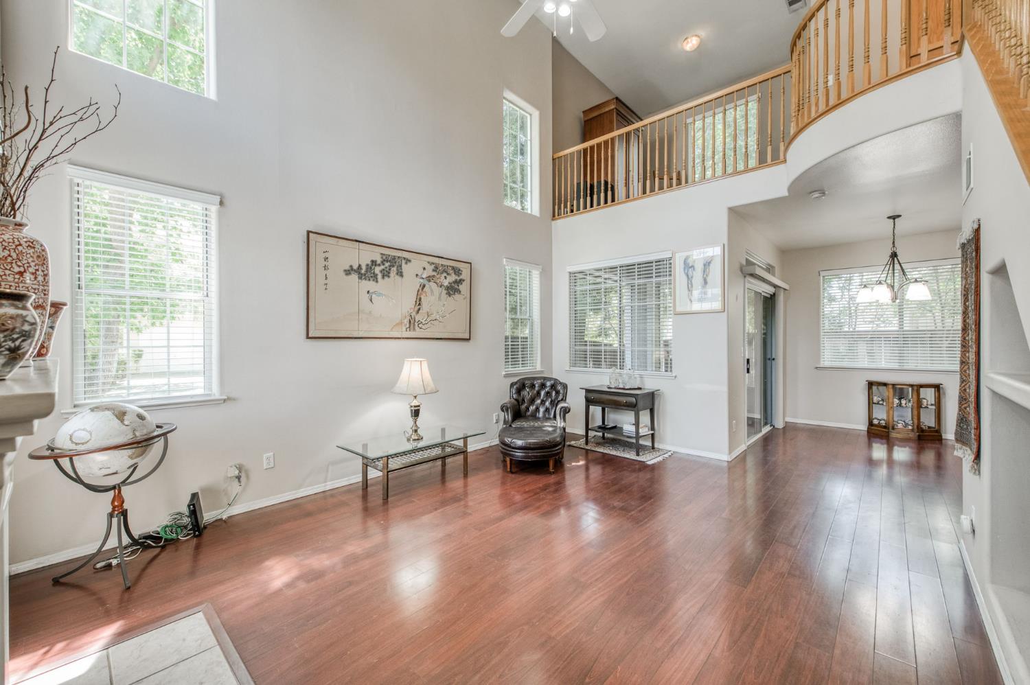 1083 E Monticello Cir, Fresno, CA 93720