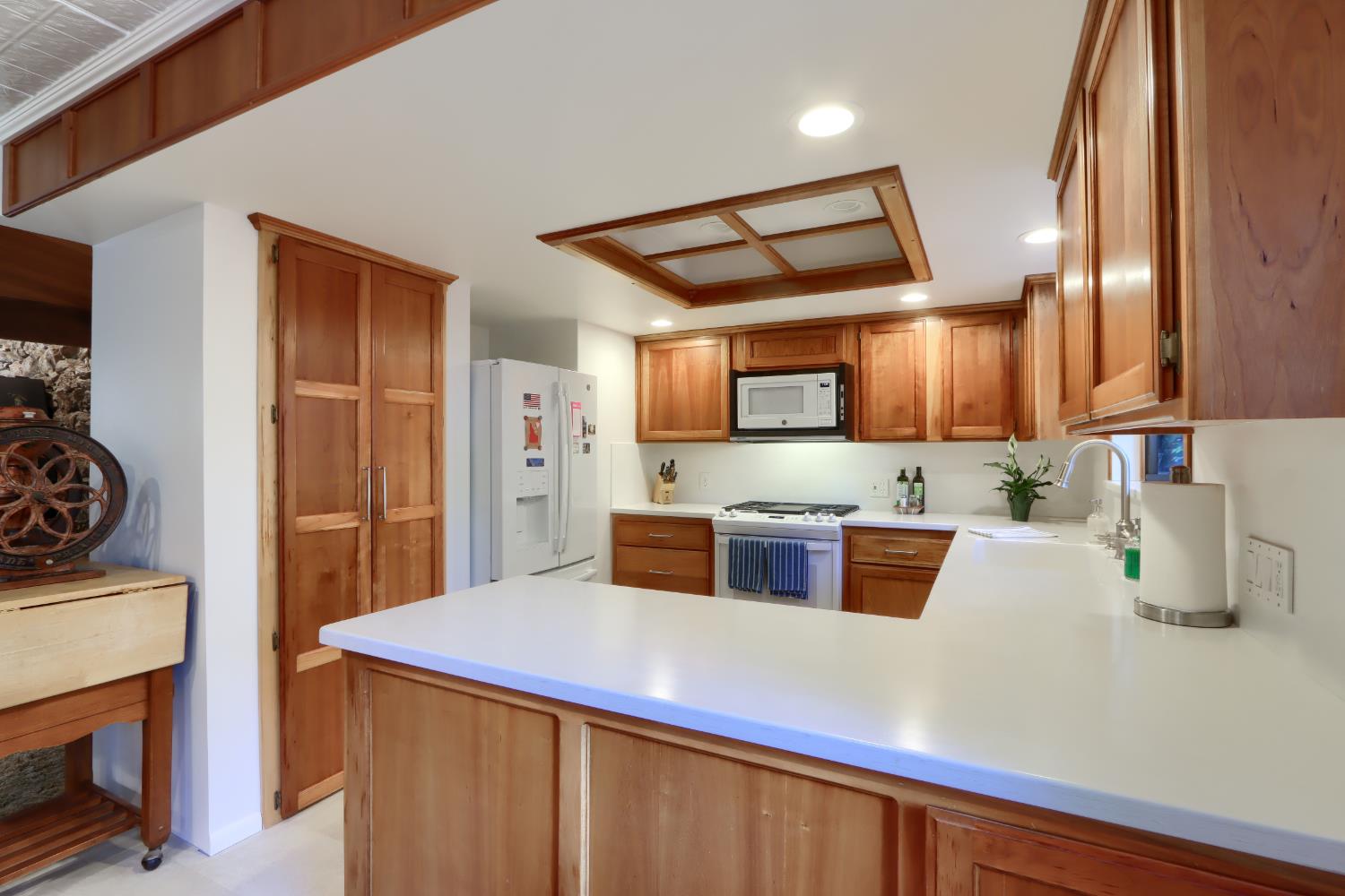 39597 Evergreen Dr, Oakhurst, CA 93644