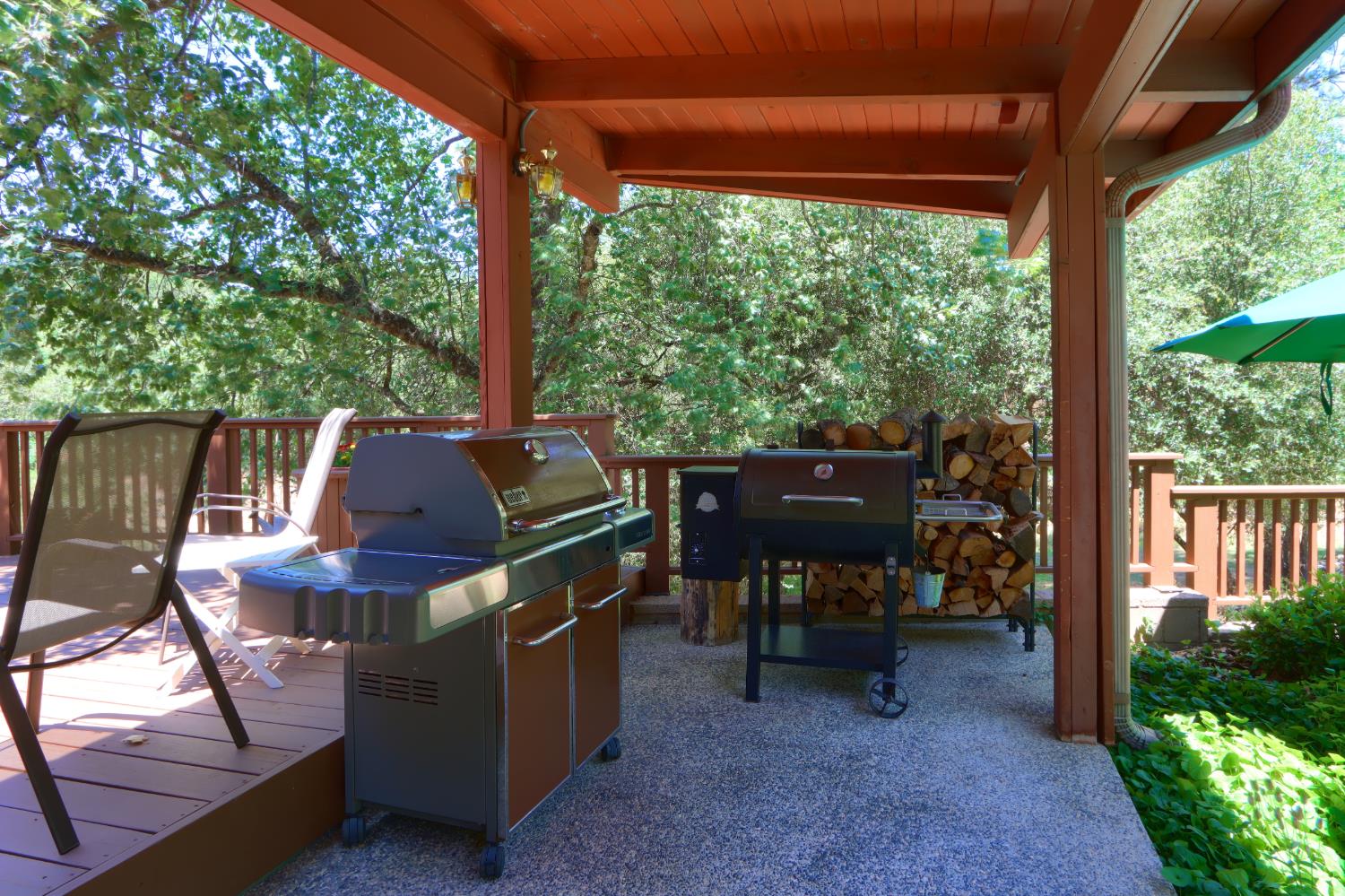 39597 Evergreen Dr, Oakhurst, CA 93644