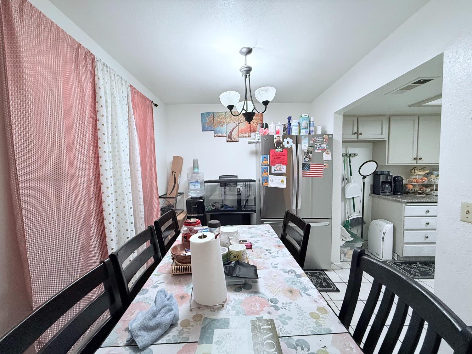 284 W Lexington Ave, Fresno, CA 93711