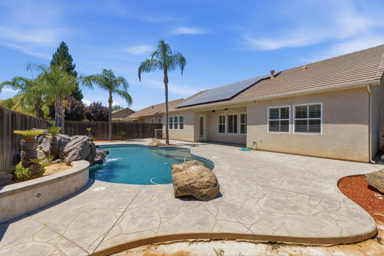 6105 W Los Altos, Fresno, CA 93722