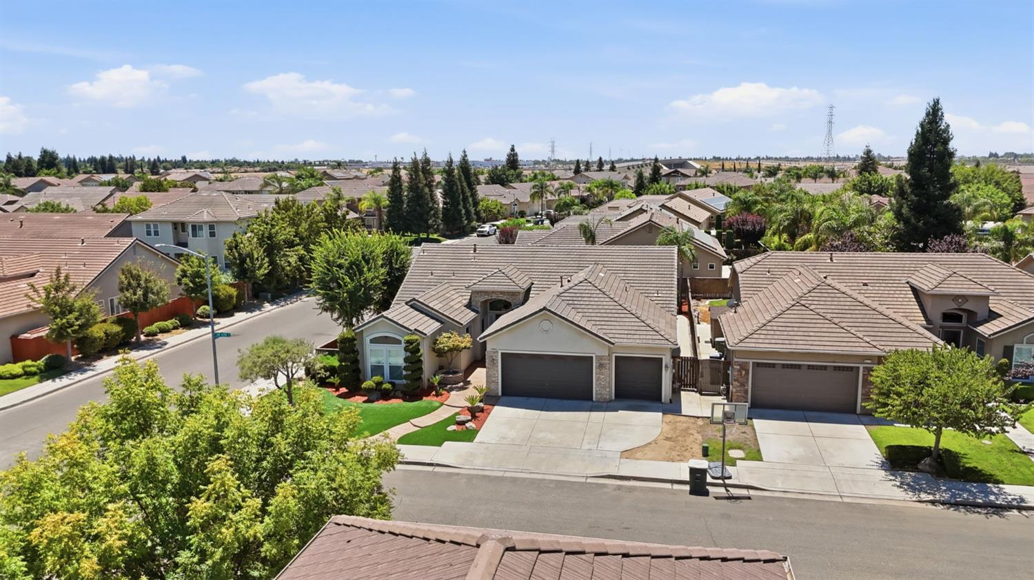 6105 W Los Altos, Fresno, CA 93722