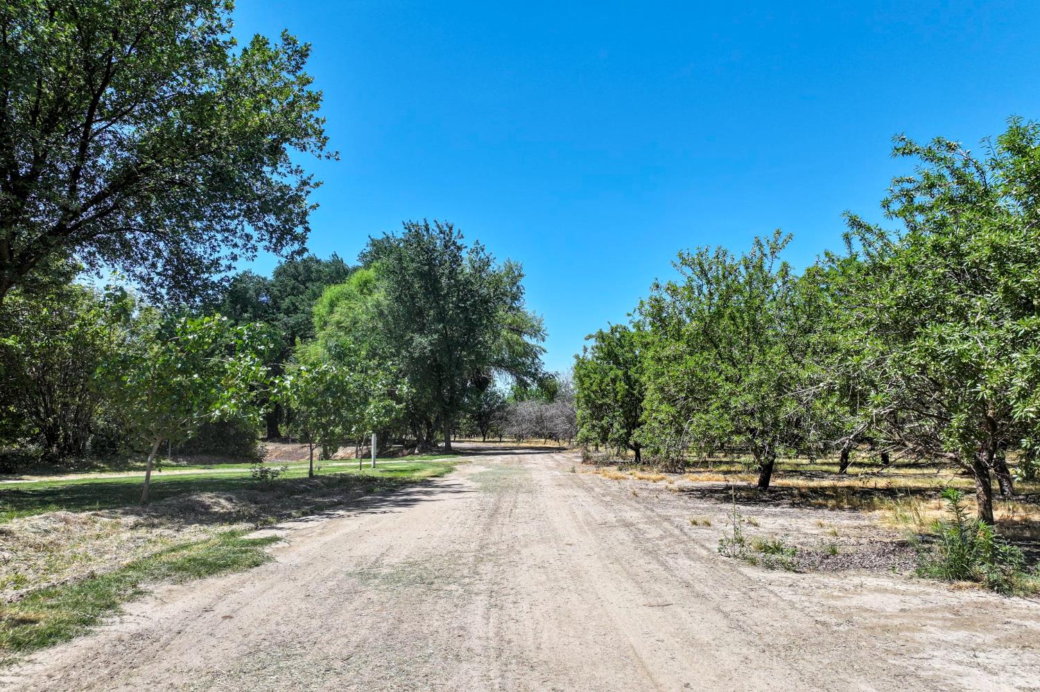 9031 21St Ave, Lemoore, CA 93245
