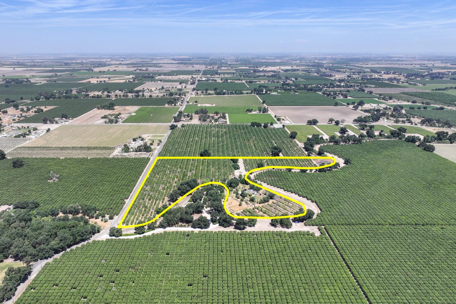 9415 21 1/2 Ave, Lemoore, CA 93245