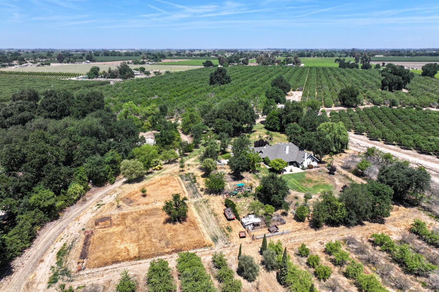 9415 21 1/2 Ave, Lemoore, CA 93245