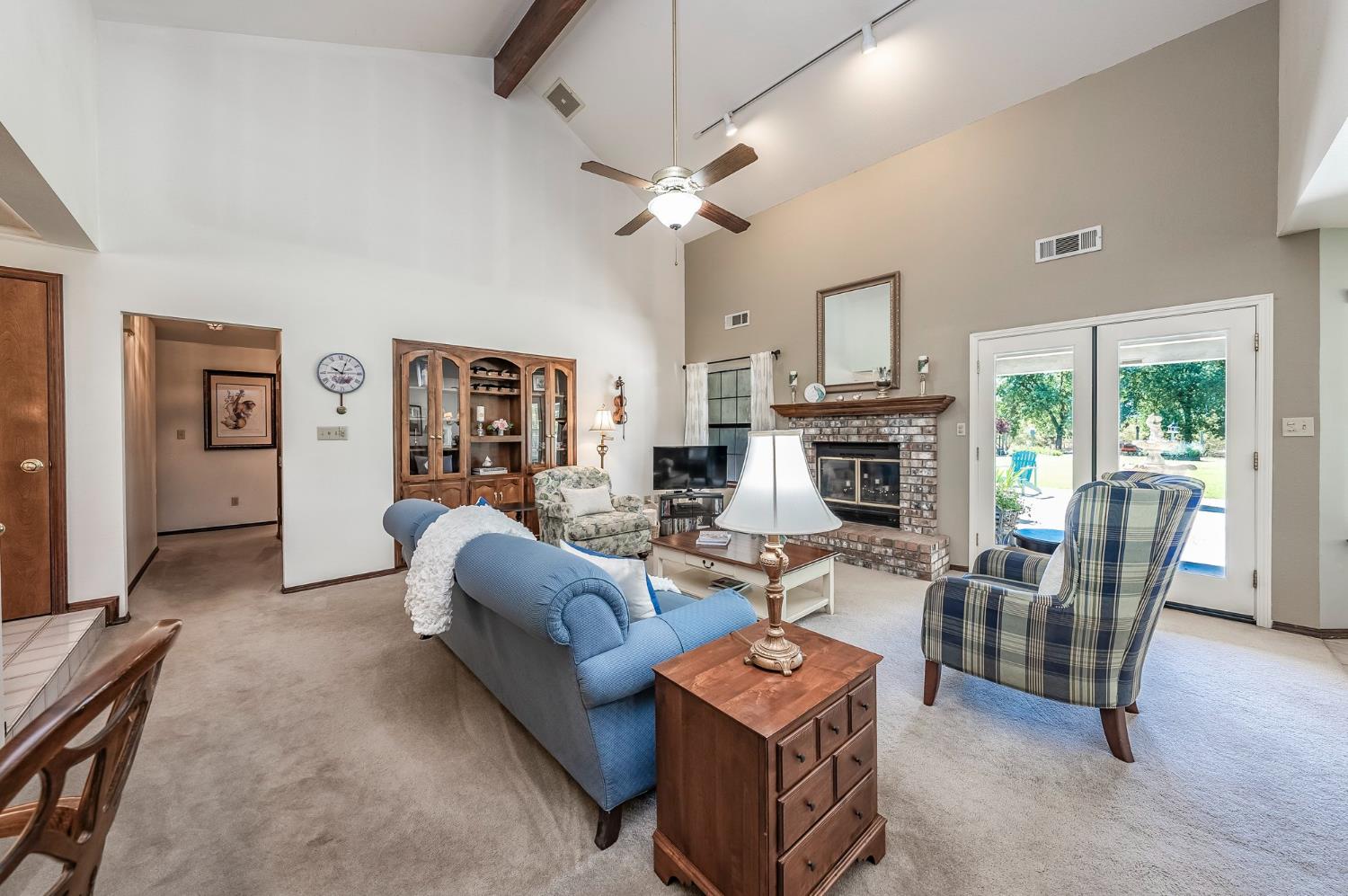 9415 21 1/2 Ave, Lemoore, CA 93245