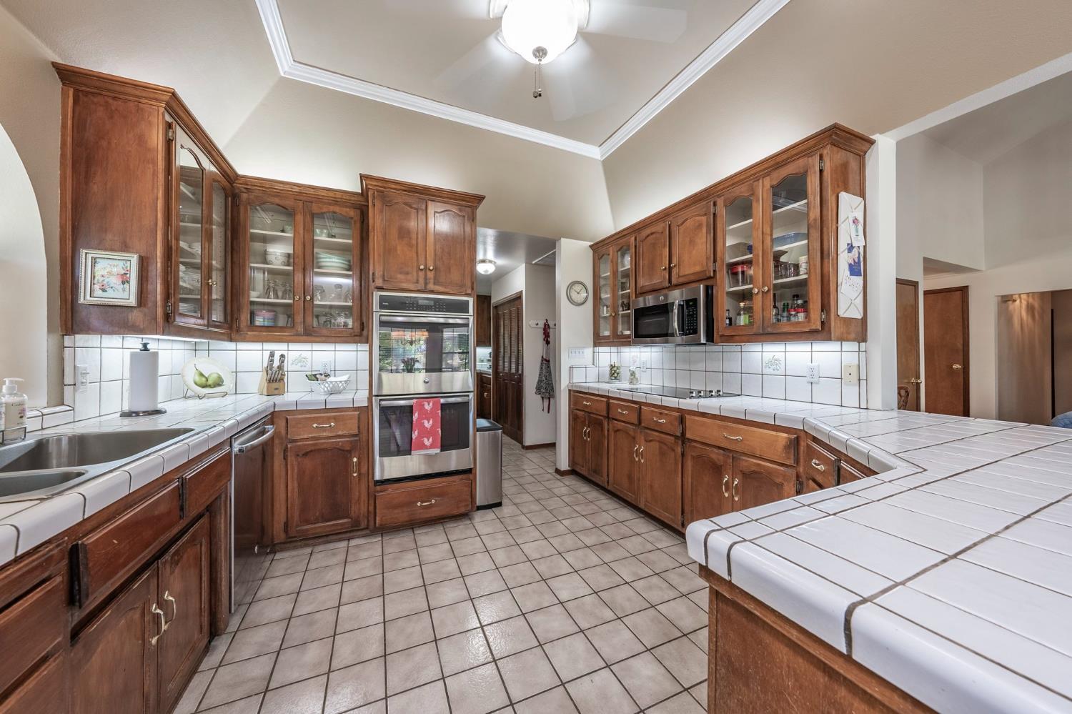 9415 21 1/2 Ave, Lemoore, CA 93245