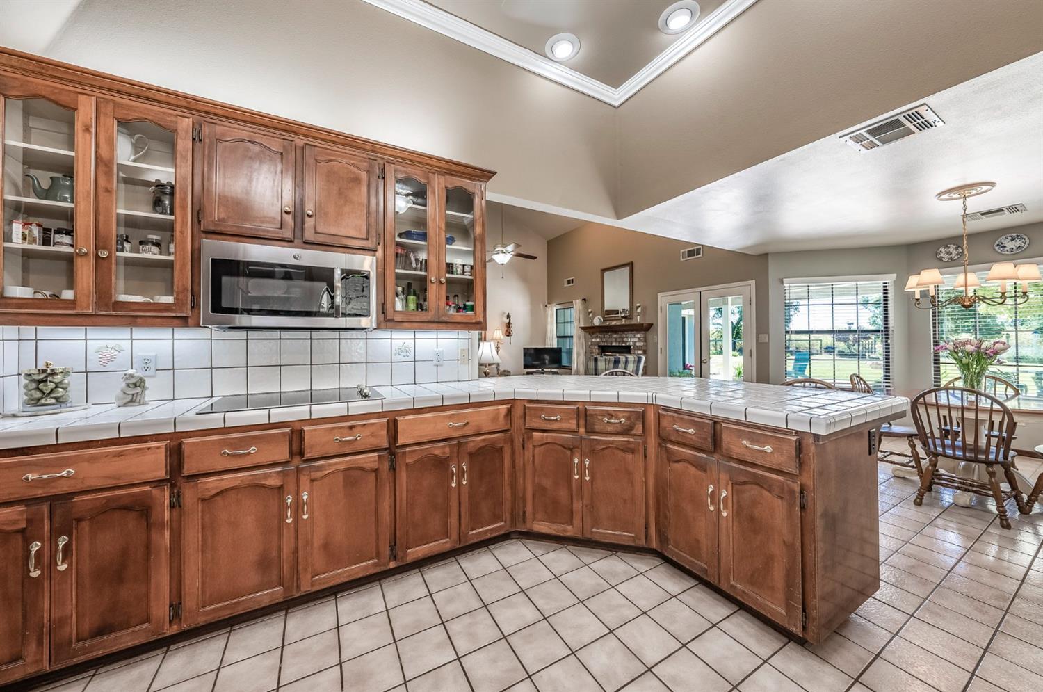 9415 21 1/2 Ave, Lemoore, CA 93245