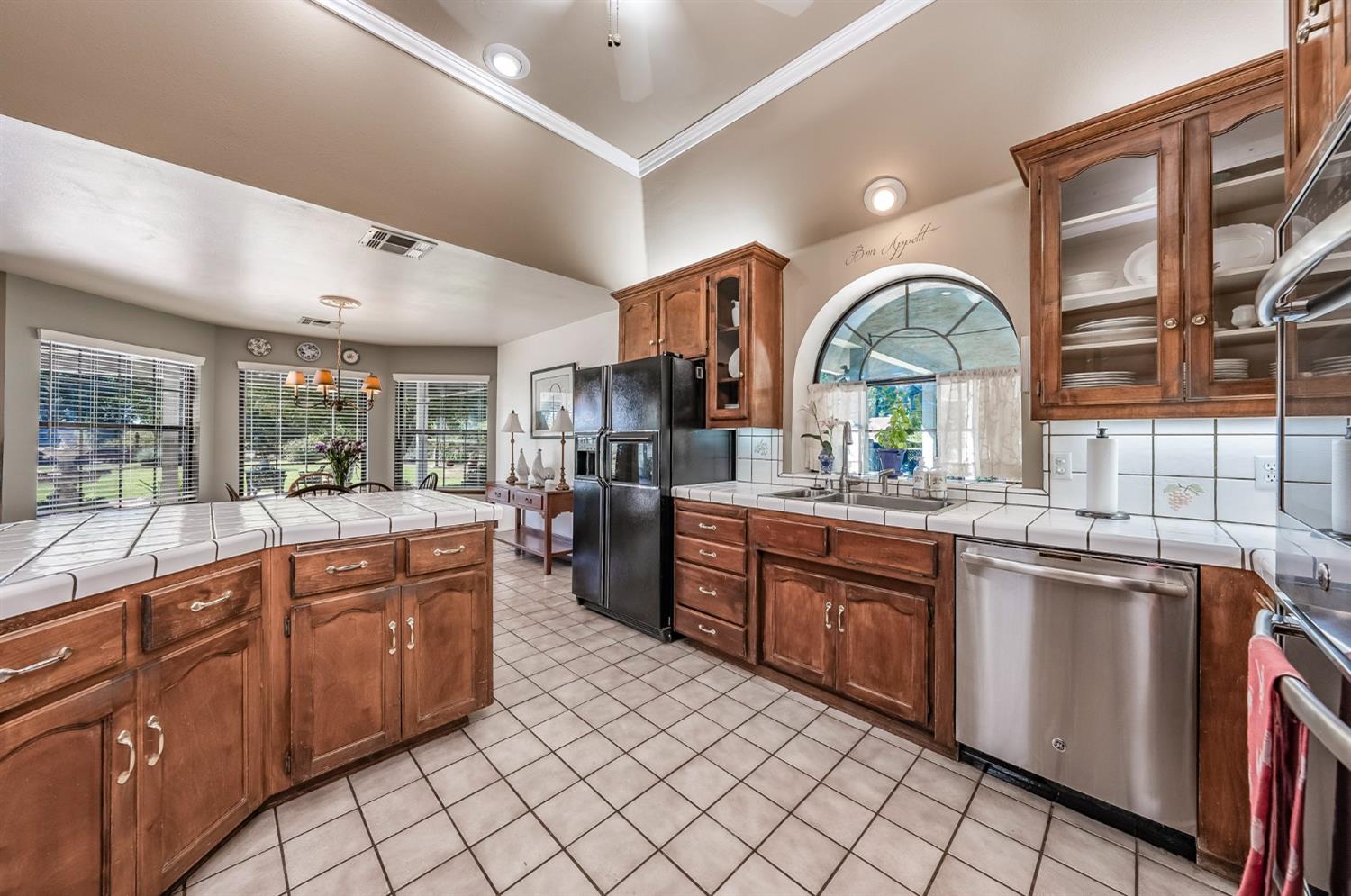 9415 21 1/2 Ave, Lemoore, CA 93245