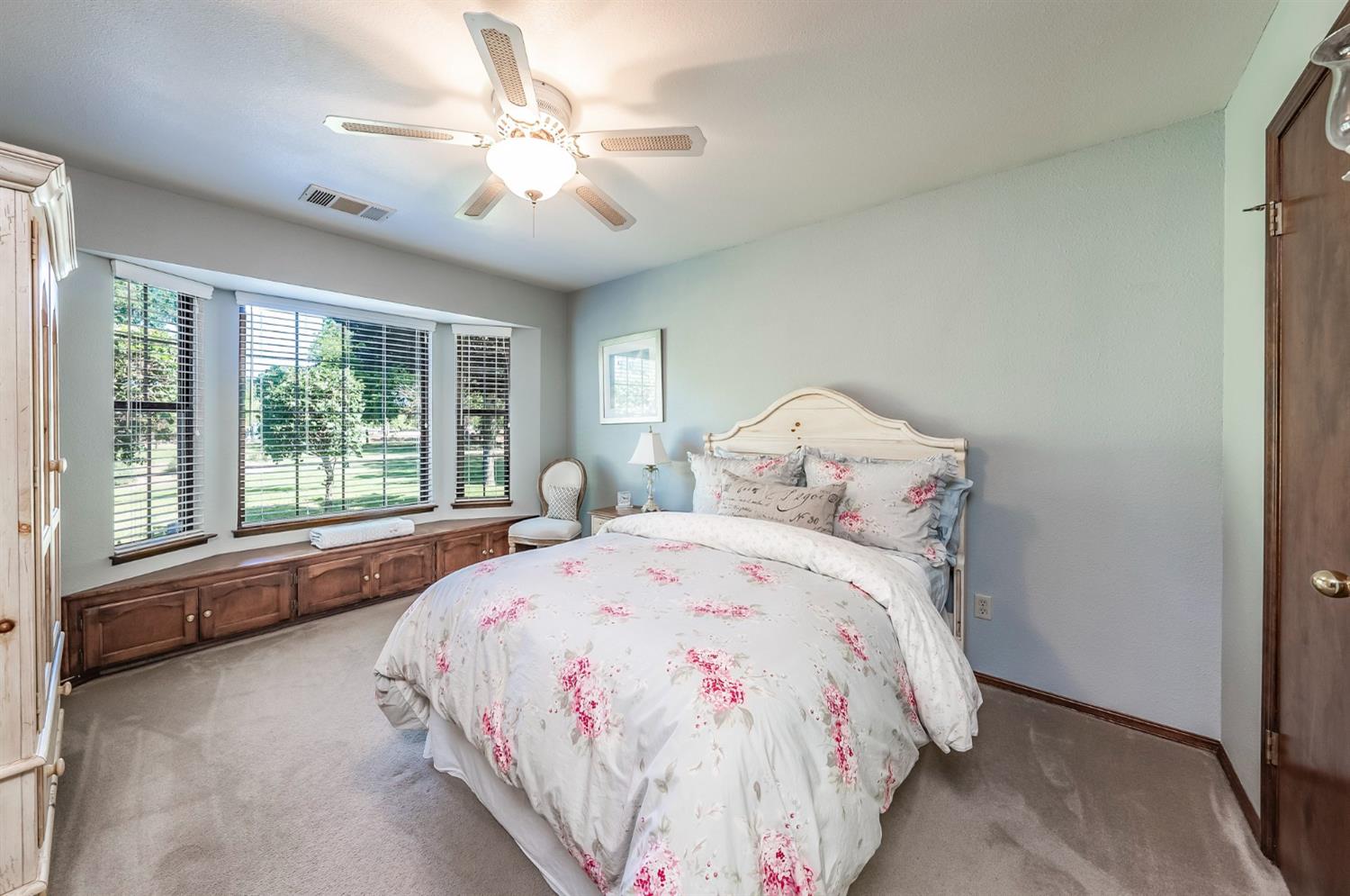 9415 21 1/2 Ave, Lemoore, CA 93245