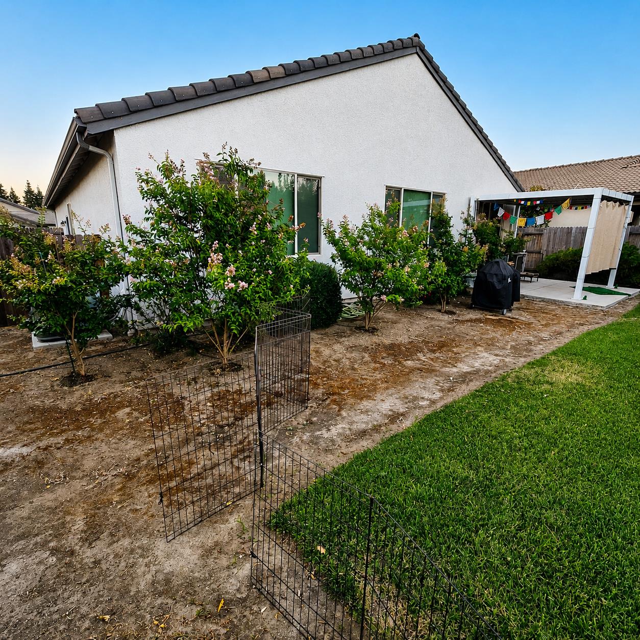 3215 S Meadowbrook St, Visalia, CA 93292