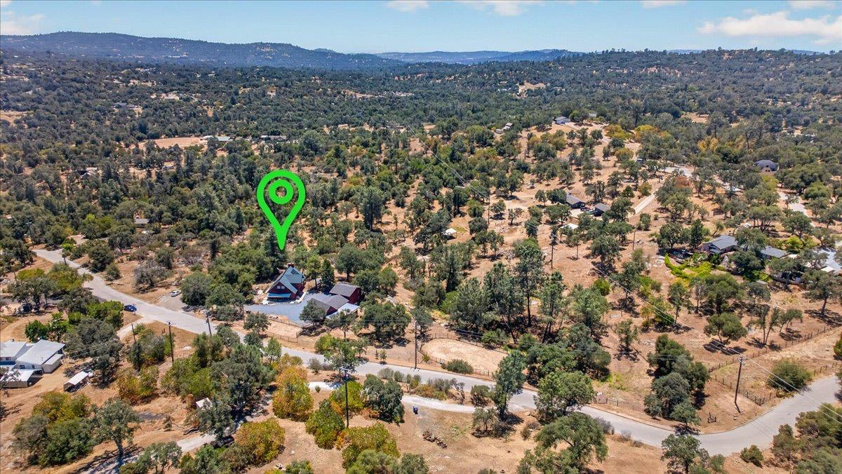 45894 Farmstead Rd, Coarsegold, CA 93614